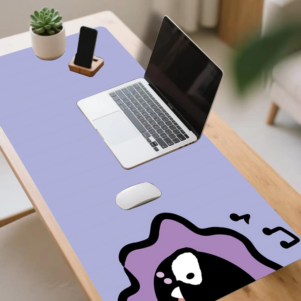 Süße Lila Ausdrucks-Mausmatte  – Desk Setup Gadgets Bewertung und Preis